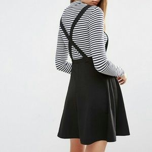 Pinafore dress